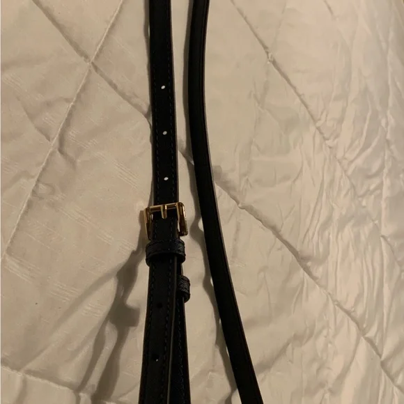 MICHAEL KORS INDIGO BLUE SAFFIANO LEATHER SHOULDER BAG - Picture 12 of 14